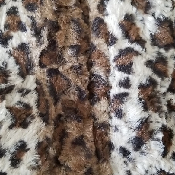 NEW! Luxe Faux Fur Leopard Queen Size Blanket Throw 3 Piece Set - Picture 5 of 8